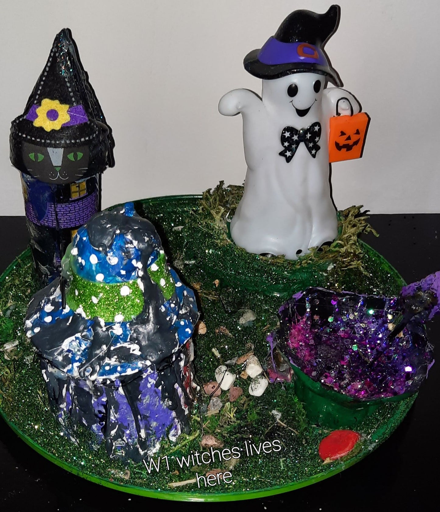 Scary bottles & centerpiece Collection