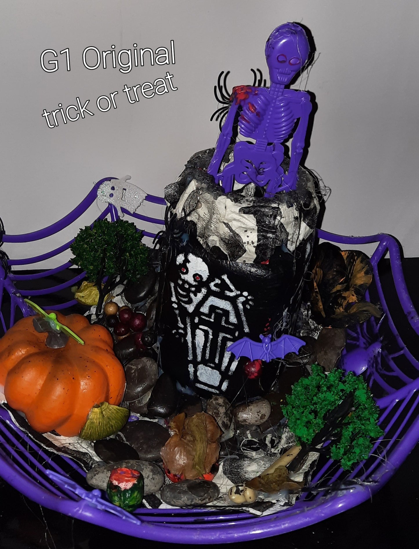 Scary bottles & centerpiece Collection