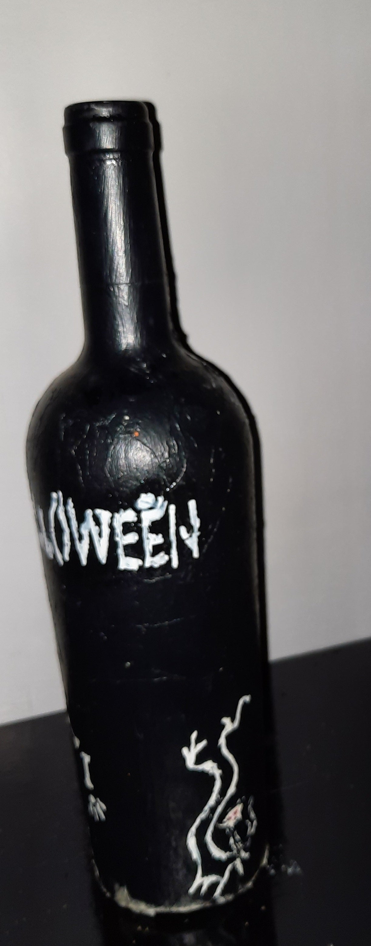 Scary bottles & centerpiece Collection